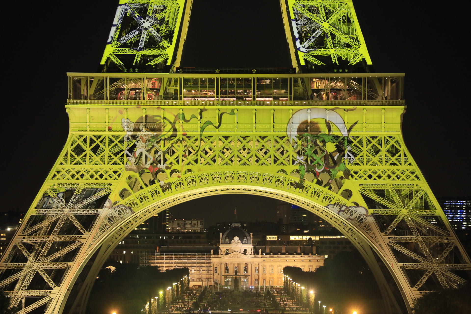 Eiffel Tower Special Light-up – Eiffel Tower Dressed in Japanese Lights
